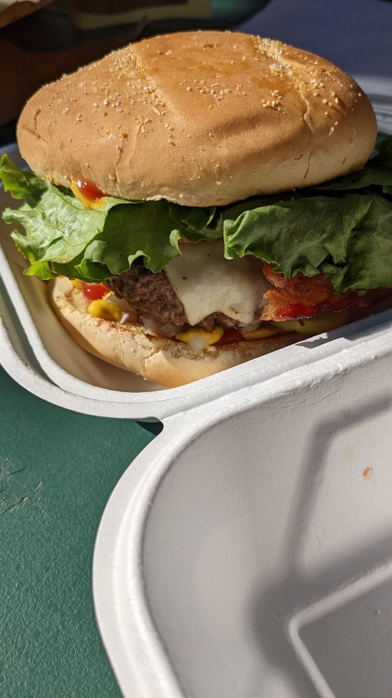 OWLS HEAD GENERAL STORE Updated April 2024 31 Photos & 47 Reviews 2 S Shore Dr, Owls Head