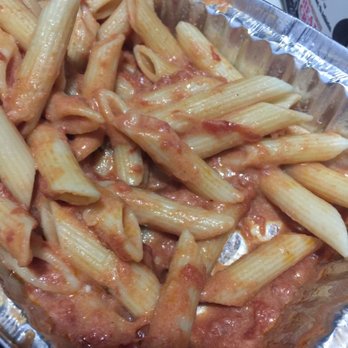 Cent'Anni - The blandest, most flavorless penne vodka I've ever had - Italian Near Me - Brooklyn, New York