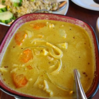 Best Thai Cuisine - Yellow Curry / Chicken - Thai Near Me - Florence, Oregon Best Thai Cuisine - Yellow Curry / Chicken - Thai Near Me - Florence, Oregon