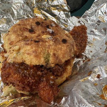 Sleepy Pete's - Fried Chicken Sandwich. - Breakfast & Brunch Near Me - Toronto, Ontario