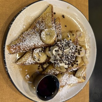 Brekki Brekki - Banana Foster French Toast - Breakfast & Brunch Near Me - Albuquerque, New Mexico