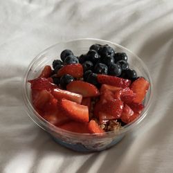 Playa Bowls - Pura Vida Acai Bowl