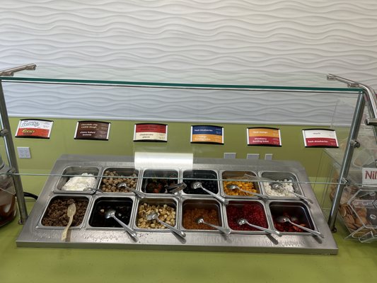 MENCHIE’S MARKET WEST - SACRAMENTO - Updated April 2025 - 52 Photos ...