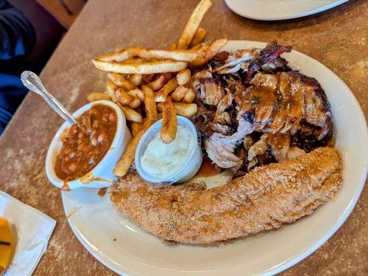 Chuck's Southern Comforts Cafe by null