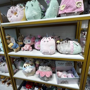 Fanloli - Cosmetics & Beauty Supply Near Me - San Jose, California