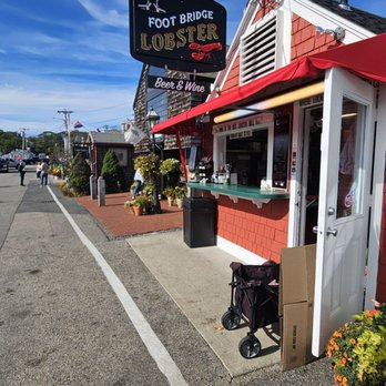 Footbridge Lobster - Seafood Near Me - Ogunquit, Maine