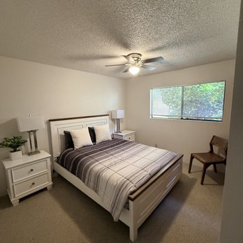 Paradise Gardens - First bedroom - Apartments Near Me - Kihei, Hawaii Paradise Gardens - First bedroom - Apartments Near Me - Kihei, Hawaii