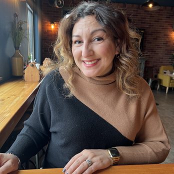 Topside Bar & Grill - My lovely wife... not on the menu sorry. - American Near Me - Steilacoom, Washington