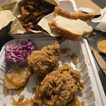 Madame Poulet - Fried Chicken Order! - Fast Food Near Me - Montreal, Quebec Madame Poulet - Fried Chicken Order! - Fast Food Near Me - Montreal, Quebec