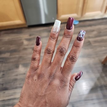 Daisy Nail - Terribly shaped and bumpy nails. Missing polish at the bottom of nails - Nail Salons Near Me - Las Vegas, Nevada Daisy Nail - Terribly shaped and bumpy nails. Missing polish at the bottom of nails - Nail Salons Near Me - Las Vegas, Nevada