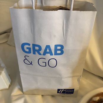 Holiday Inn Express & Suites - Grab & go sacks for those on the run - Hotels Near Me - Anderson, Indiana Holiday Inn Express & Suites - Grab & go sacks for those on the run - Hotels Near Me - Anderson, Indiana