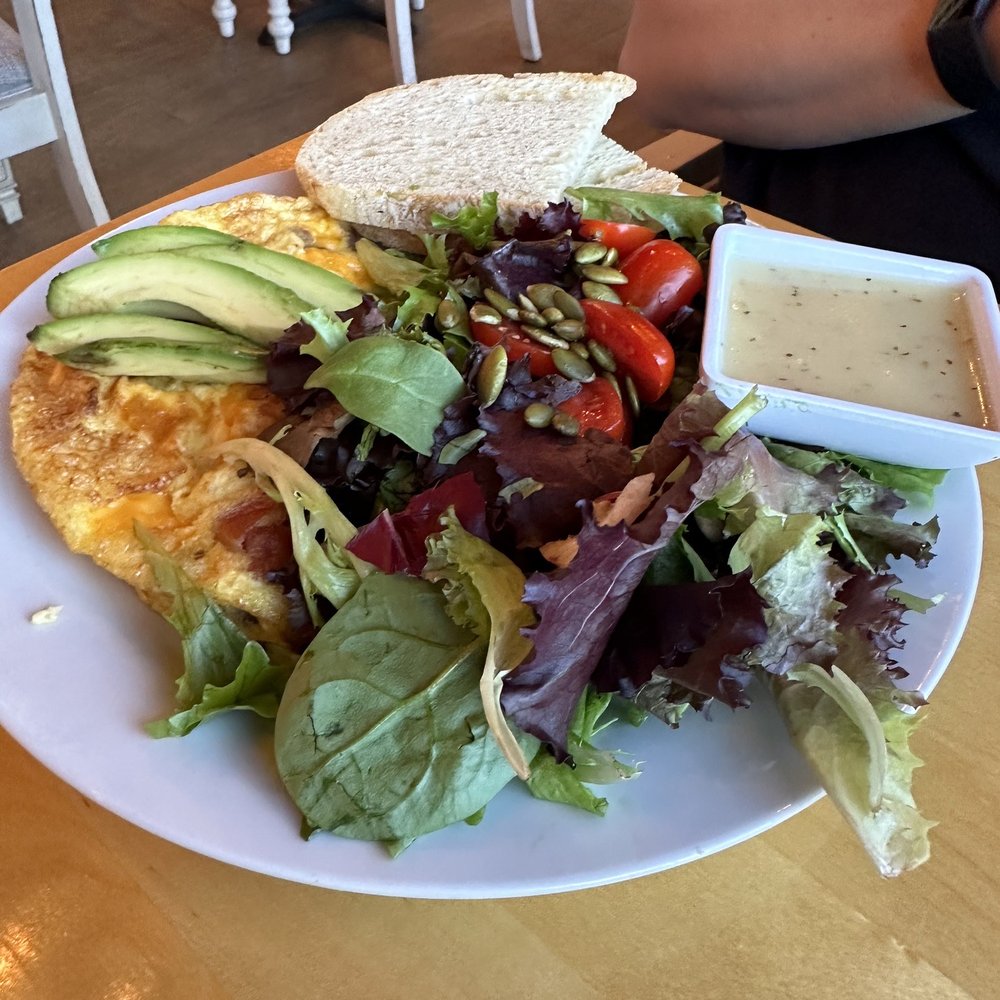 Earth Cafe - California Omelette - Cafes Near Me - Myrtle Beach, South Carolina