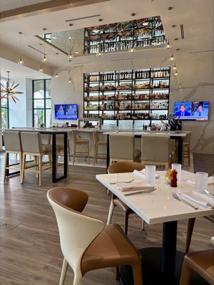 Rally Kitchen + Bar by null