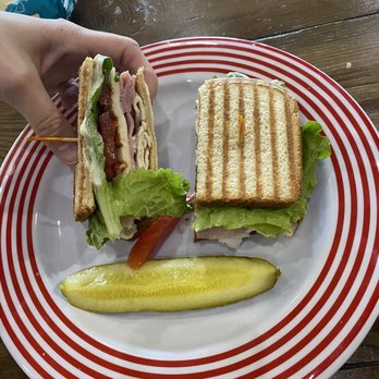 Common Ground Cafe - The Uncommon Club - Coffee & Tea Near Me - Orangeburg, South Carolina