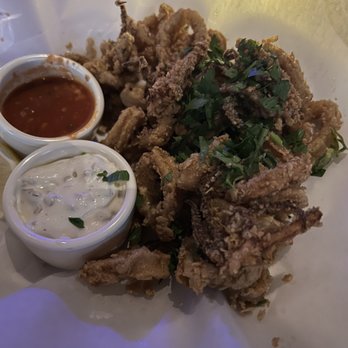 Yard House - Fried Calamari - New American Near Me - Sacramento, California