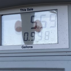 76 Gas Station - Gas prices getting ripped off