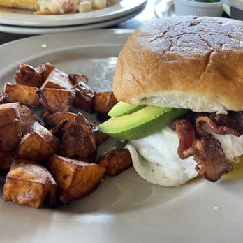 Cafe Gecko Fairview - Breakfast Avocado Sandwich - American Near Me - Fairview, Texas