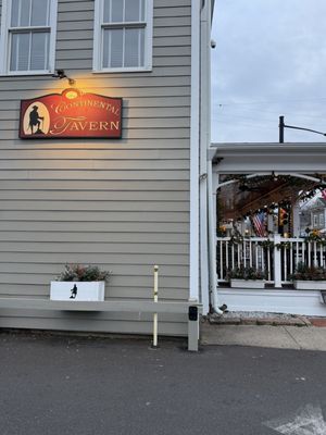 Continental Tavern by null