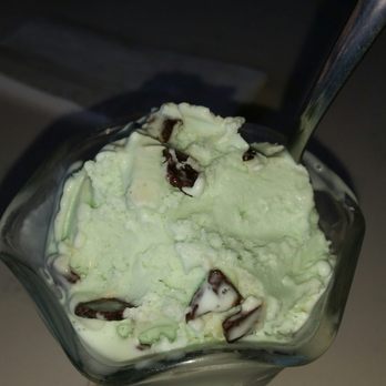 Tic Toc Ice Cream Parlor - Delicious mint chocolate chip! - Ice Cream & Frozen Yogurt Near Me - Loudon, Tennessee Tic Toc Ice Cream Parlor - Delicious mint chocolate chip! - Ice Cream & Frozen Yogurt Near Me - Loudon, Tennessee