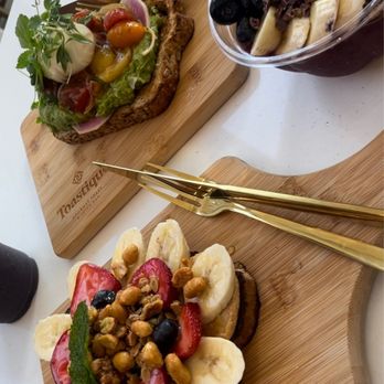 Toastique - Avocado smash +egg (yum!), PB Crunch & the OG Açaí Bowl. We also had the Green Machine & Purple Heart Smoothies. - Juice Bars & Smoothies Near Me - Sarasota, Florida