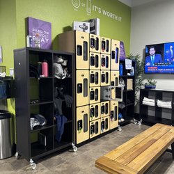 Anytime Fitness - Lockers