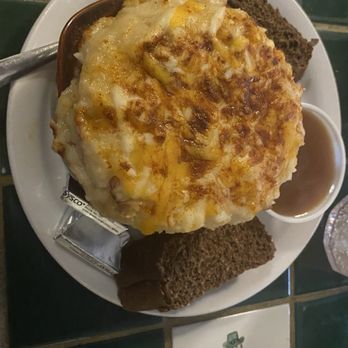 Hannah Flanagan's Pub - Shepherd's Pie - Pubs Near Me - Hendersonville, North Carolina