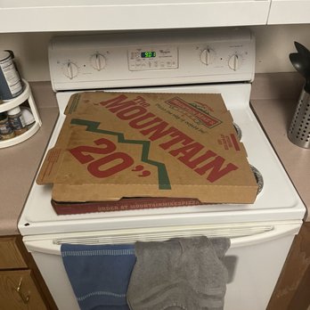 Mountain Mike's Pizza - Mountain size Pepperoni is 20" and 20 slices - Pizza Near Me - Orem, Utah Mountain Mike's Pizza - Mountain size Pepperoni is 20" and 20 slices - Pizza Near Me - Orem, Utah