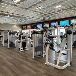 Life Time - 2022-02-19. Lifetime Fitness. Rochester Hills. Machines.
