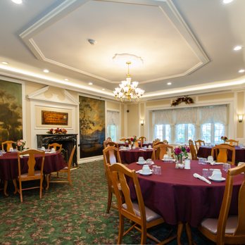 Christian Fellowship House - Dining Room - Assisted Living Facilities Near Me - Syosset, New York Christian Fellowship House - Dining Room - Assisted Living Facilities Near Me - Syosset, New York