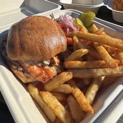 A&H Curbside grill - Salmon burger