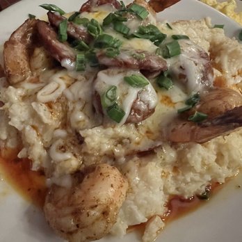 Stagecoach Restaurant - Shrimp and cheesy grits - Breakfast & Brunch Near Me - Sacramento, California Stagecoach Restaurant - Shrimp and cheesy grits - Breakfast & Brunch Near Me - Sacramento, California
