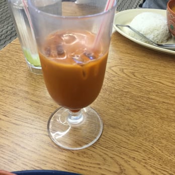 Thai House - I order a drink , i get me half a cup,I ask why they tell me because you ordered it without ice. And it's a 4$ tea with milk !!! - Thai Near Me - Midland, Texas
