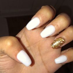 Lee Nails