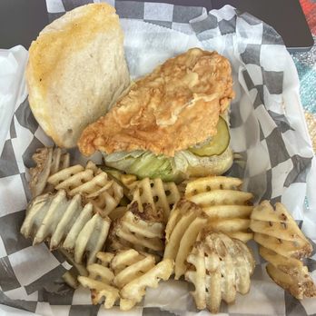Mr C’s Fried Chicken & Waffles - Very uninspiring looking food. - Southern Near Me - San Antonio, Texas