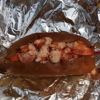 Maine Attraction - 1/4-pound lobster roll with butter - Seafood Near Me - Holland, Massachusetts Maine Attraction - 1/4-pound lobster roll with butter - Seafood Near Me - Holland, Massachusetts