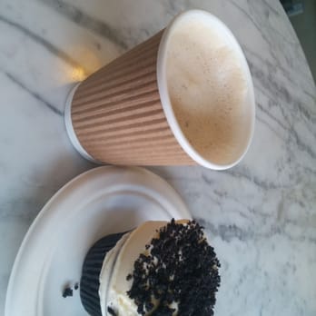 Cupcake Lounge - Bakeries Near Me - Ottawa, Ontario