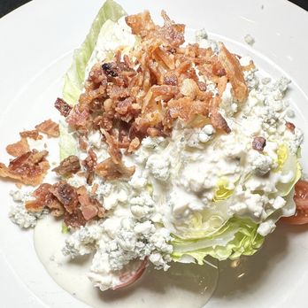Del Frisco's Grille - Iceberg Lettuce Wedge - New American Near Me - Westwood, Massachusetts