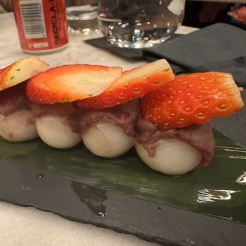 KOPPU RAMEN IZAKAYA CHIADO - Dango Mitarashi -  okay dessert - Cocktail Bars Near Me - Lisbon, 11