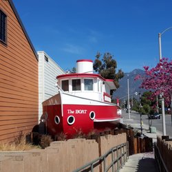 Clearman's Galley - View from street.