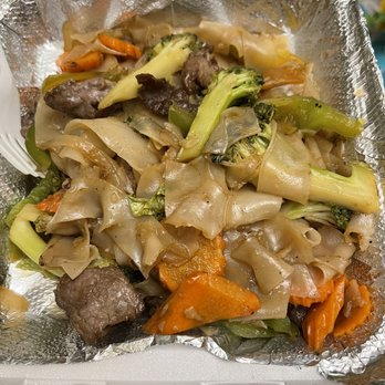 Thai Chili - Pad Kee Mow - Thai Near Me - Orange, California Thai Chili - Pad Kee Mow - Thai Near Me - Orange, California