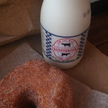 Dough - Sugar and cinnamon noms - Desserts Near Me - New York, New York