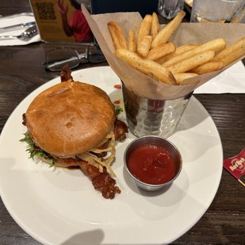Hard Rock Cafe - Bbq bacon Cheeseburger with fries. - American Near Me - Bristol, Virginia