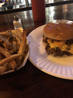 GUSTOS burger bar + more by null