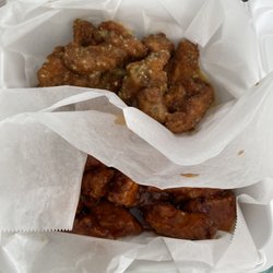 Rams Riverhouse - Boneless wings- half garlic Parmesan and half Thai chili
