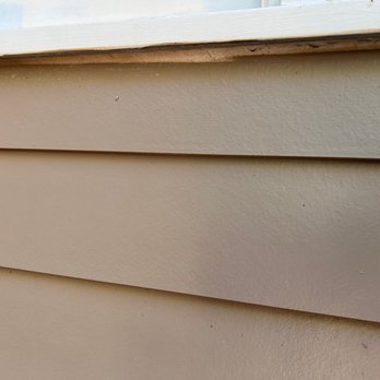 Amazing Exteriors - Missed area of paint. - Windows Installation Near Me - Farmers Branch, Texas Amazing Exteriors - Missed area of paint. - Windows Installation Near Me - Farmers Branch, Texas
