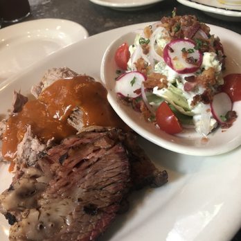 Lamberts Downtown Barbecue - Barbeque Near Me - Austin, Texas Lamberts Downtown Barbecue - Barbeque Near Me - Austin, Texas