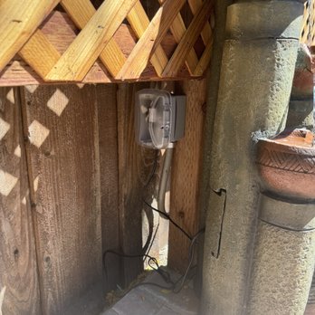Cal-Com Electric - Outdoor fountain outlet. - Electricians Near Me - Martinez, California Cal-Com Electric - Outdoor fountain outlet. - Electricians Near Me - Martinez, California