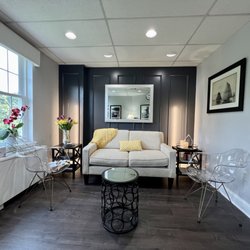 Nova Premier Dental - Cozy reception area