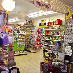 El Granada Hardware & Cafe