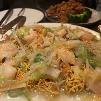 Panda Inn - Upside Down Crispy Noodles - Chinese Near Me - Pasadena, California Panda Inn - Upside Down Crispy Noodles - Chinese Near Me - Pasadena, California